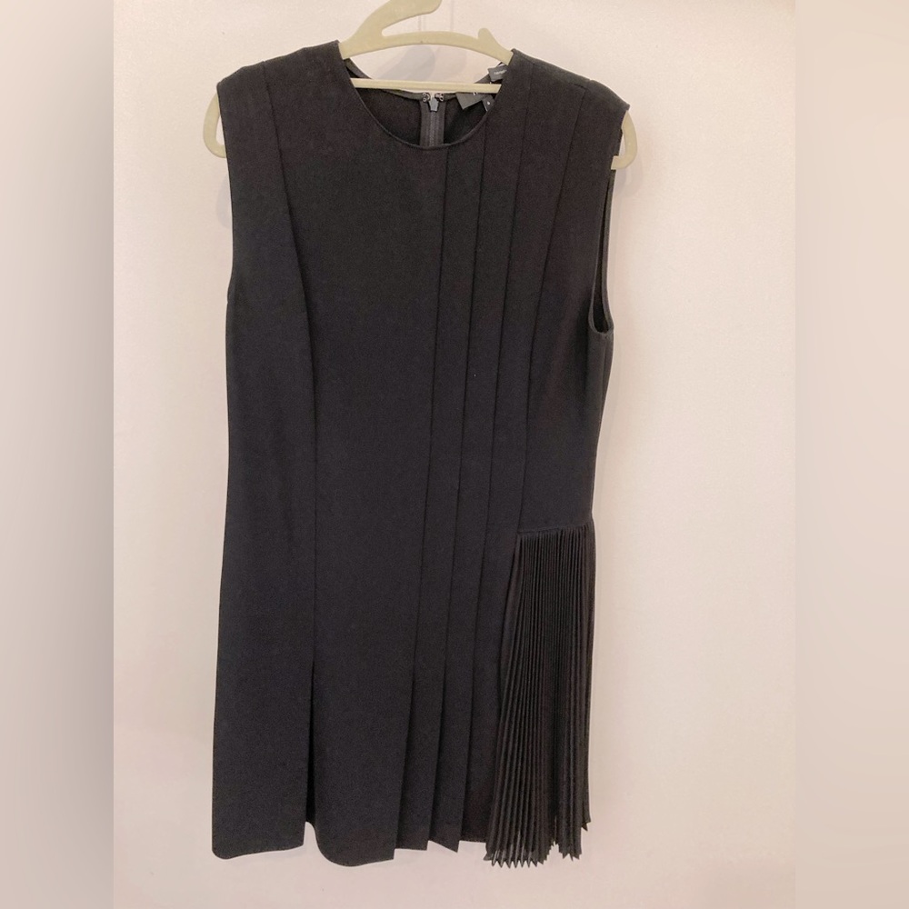 EUC Pleated Theory dress. Worn only once!